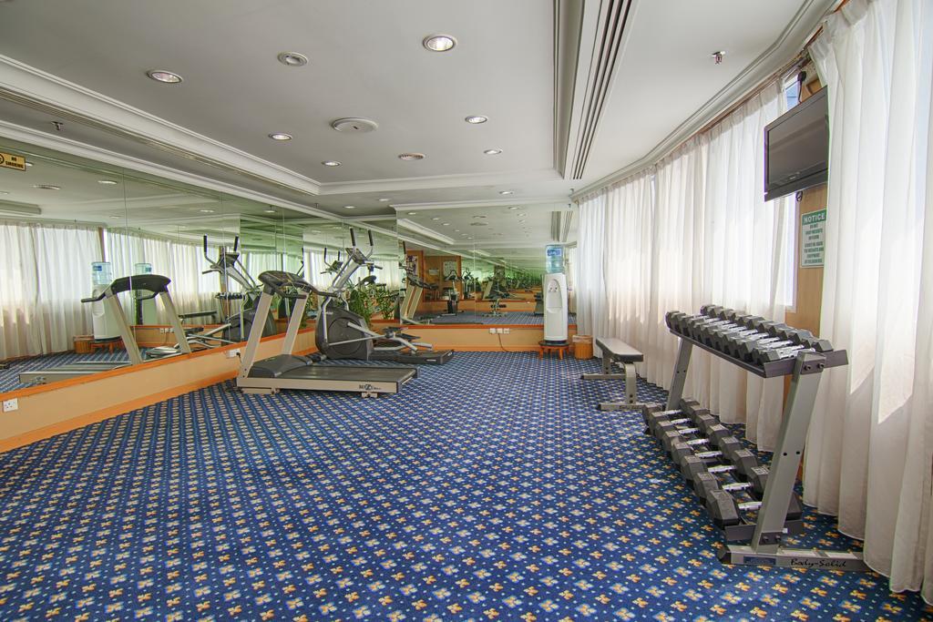 Mega Hotel Sdn Bhd Miri Buitenkant foto